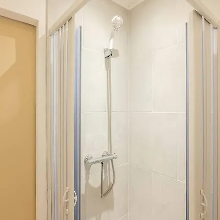 아파트 Superbe Cosy Et Calme 디뉴레뱅